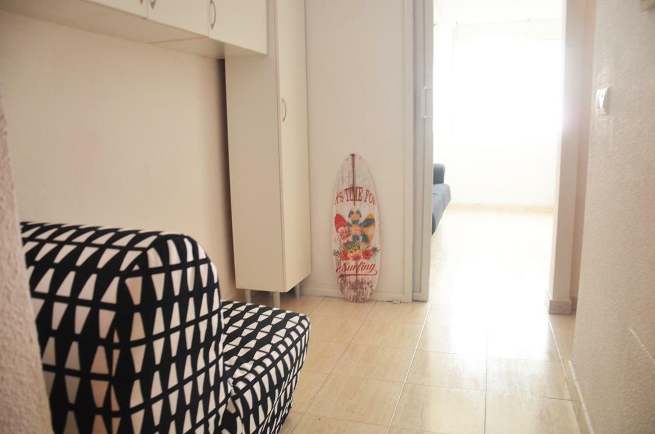 Pretty Studio With Swimming Pool Torrevieja Eksteriør billede